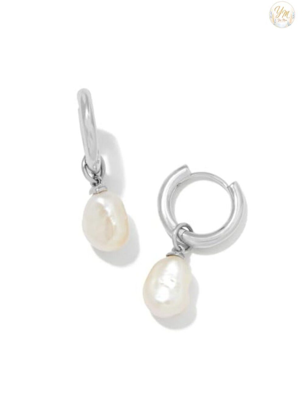 Kendra Scott Willa Pearl Huggie Earrings Women's Fashion Jewelry
